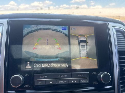 Used 2020 Nissan Titan SL w/ Moonroof Package RWD image 44