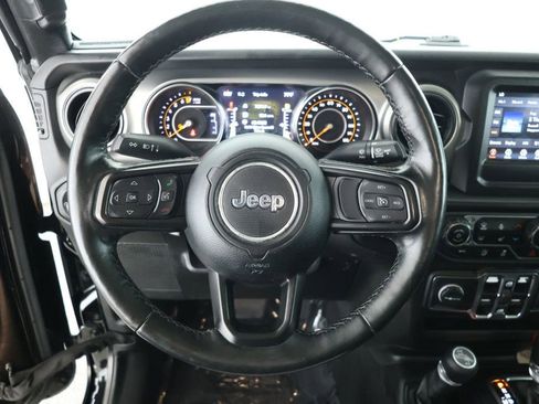 Used 2021 Jeep Gladiator Sport image 10