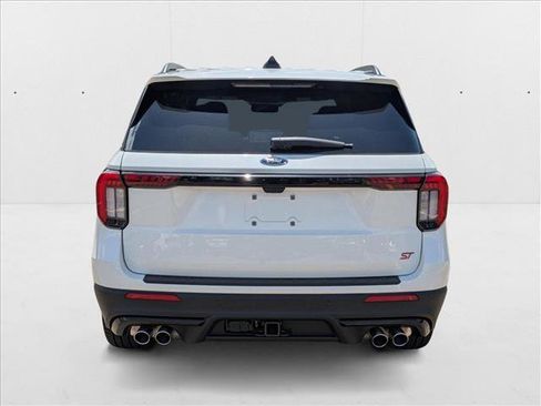 New 2025 Ford Explorer ST image 8
