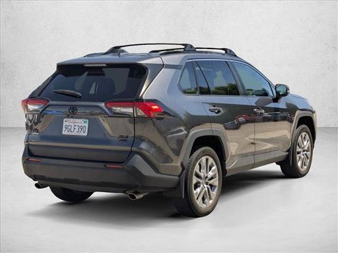 Used 2023 Toyota RAV4 XLE Premium AWD/4WD image 5