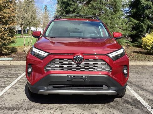 Used 2025 Toyota RAV4 Limited w/ Advanced Technology Package image 21