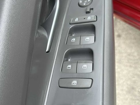 Used 2023 Hyundai Elantra SEL FWD image 22