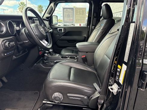 Used 2021 Jeep Wrangler Unlimited Rubicon 4xe w/ Steel Bumper Group image 14