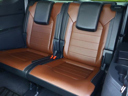 Used 2022 Volkswagen Atlas SEL Premium AWD/4WD image 23