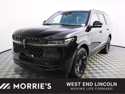 New 2025 Lincoln Navigator Reserve w/ Jet Appearance Package