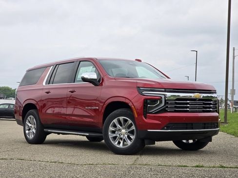 New 2025 Chevrolet Suburban Premier image 2
