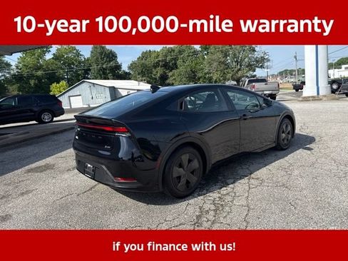 Used 2025 Toyota Prius LE FWD image 18