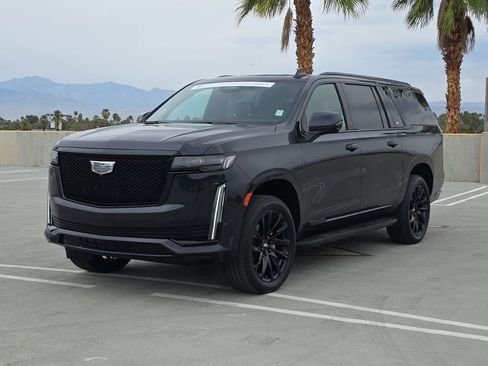 Used 2024 Cadillac Escalade ESV Sport Platinum w/ LPO, ONYX Package image 4