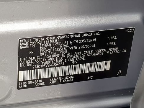 Used 2024 Toyota RAV4 XLE Premium image 38