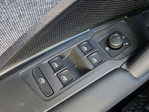 New 2026 Volkswagen Tiguan S image 13