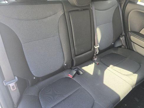 Used 2017 Kia Soul + FWD image 15