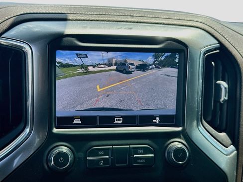 Used 2021 Chevrolet Silverado 1500 LTZ RWD image 12