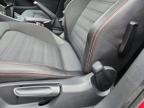 Used 2012 Volkswagen Jetta GLI image 15