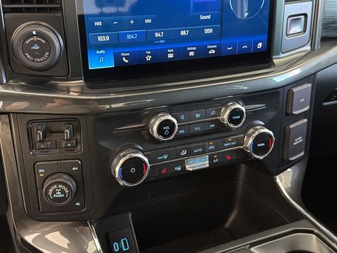 Used 2022 Ford F150 XLT w/ Equipment Group 302A High AWD/4WD image 19