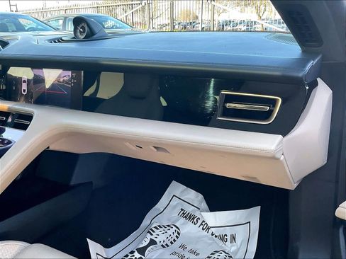 Used 2020 Porsche Taycan Turbo image 15