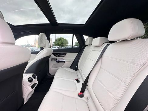 New 2026 Mercedes-Benz GLC 300 4MATIC image 30