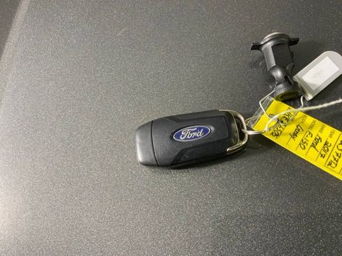 Used 2017 Ford F150 XL w/ XL Power Equipment Group AWD/4WD image 36