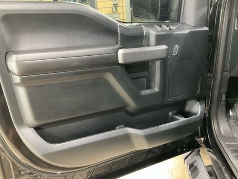 Used 2020 Ford F150 XLT w/ Equipment Group 302A Luxury AWD/4WD image 26