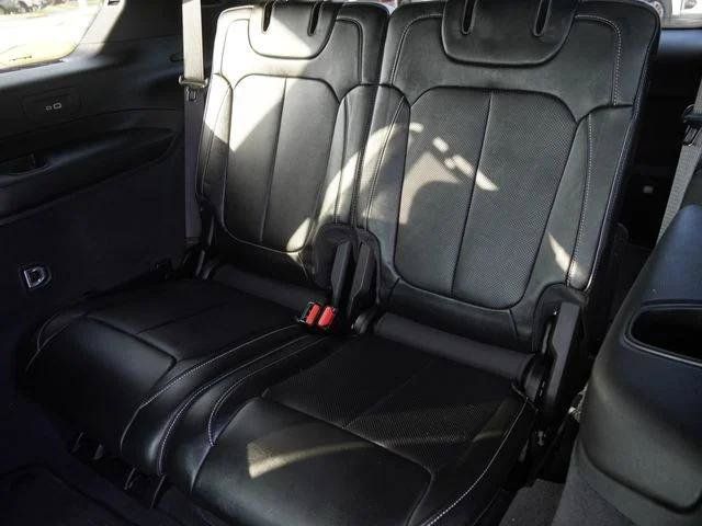 Certified 2023 Jeep Grand Cherokee L Overland w/ Luxury Tech Group IV AWD/4WD image 14