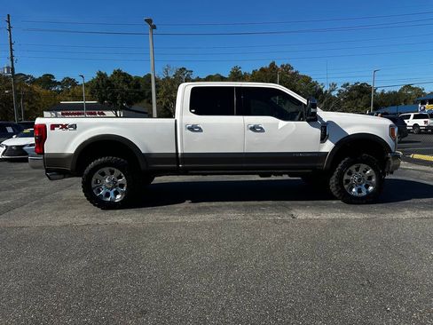 Used 2017 Ford F250 King Ranch w/ King Ranch Ultimate Package image 10