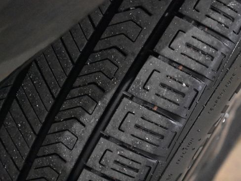 Used 2025 Kia Carnival SX Prestige image 11