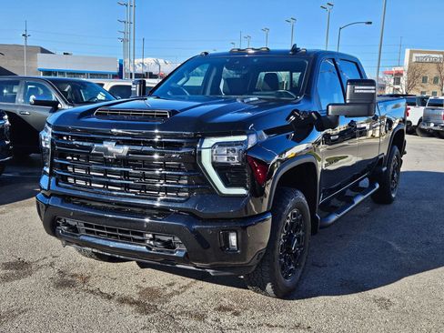 Used 2024 Chevrolet Silverado 3500 LTZ w/ LTZ Plus Package image 8