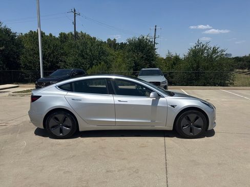 Used 2018 Tesla Model 3 Long Range RWD image 4