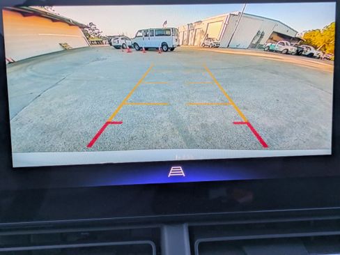 Used 2025 Chevrolet Trax RS w/ Driver Confidence Package image 12