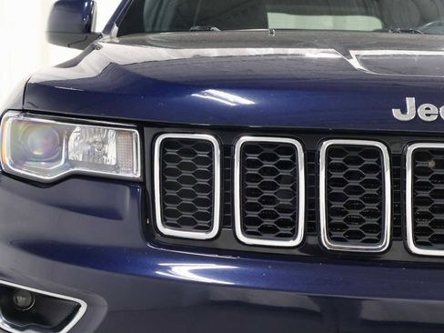 Used 2017 Jeep Grand Cherokee Laredo w/ Quick Order Package 23E AWD/4WD image 15