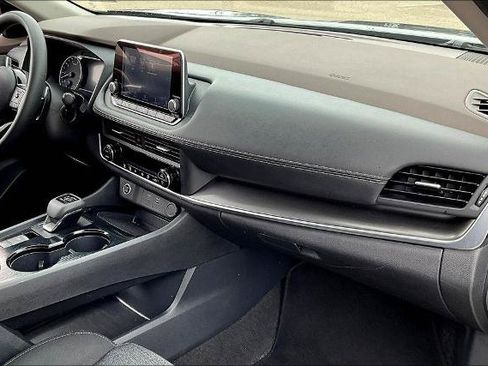 Certified 2023 Nissan Rogue SV AWD/4WD image 14