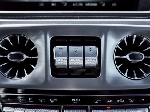 Used 2024 Mercedes-Benz G 63 AMG 4MATIC image 74