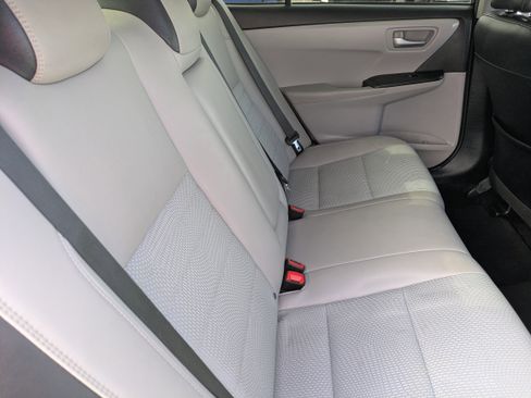 Used 2016 Toyota Camry XLE image 13