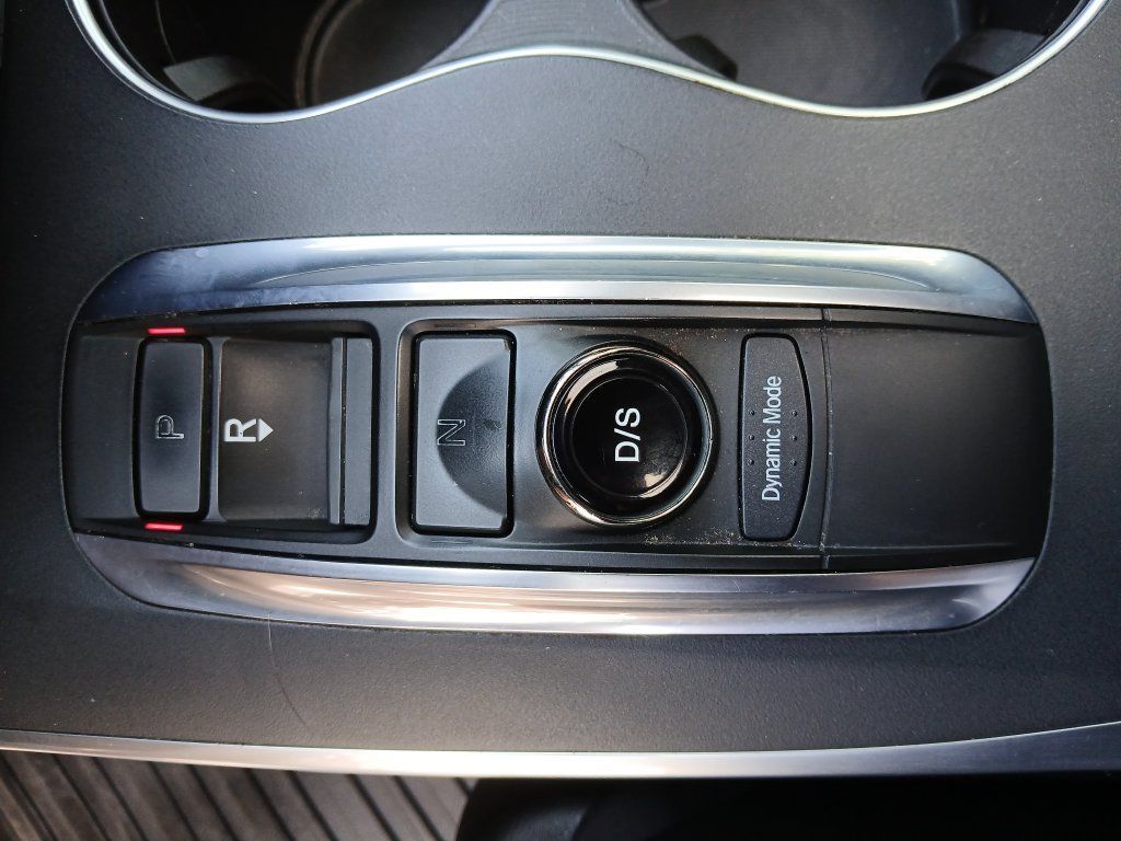 Used 2017 Acura MDX SH-AWD image 23