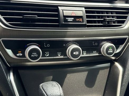 Used 2020 Honda Accord LX image 19