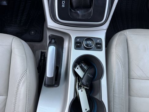 Used 2013 Ford Escape SEL image 35