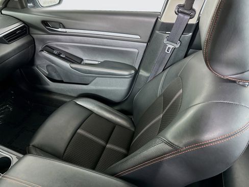 Used 2024 Nissan Altima 2.5 SR FWD image 22