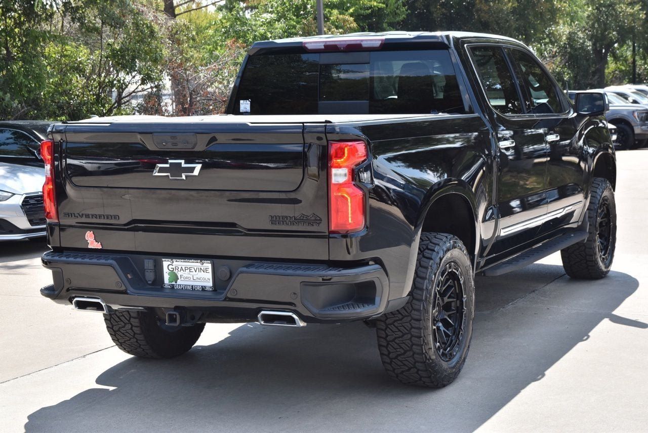 Used 2022 Chevrolet Silverado 1500 High Country w/ Max Trailering Package AWD/4WD image 8