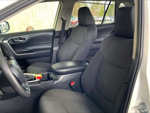 Used 2024 Toyota RAV4 XLE image 8