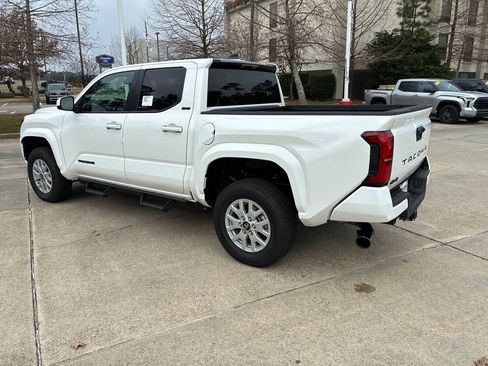 New 2026 Toyota Tacoma SR5 image 3