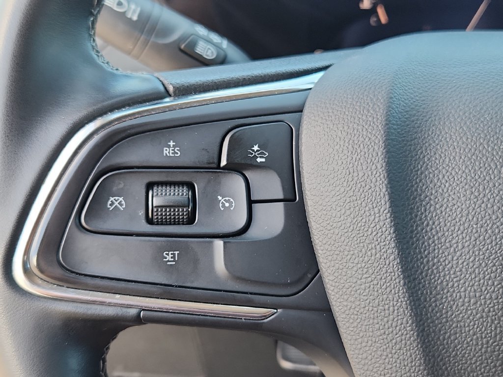 Used 2025 Buick Encore GX Preferred AWD/4WD image 17