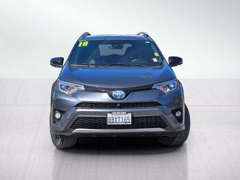 Used 2018 Toyota RAV4 SE w/ Advanced Technology Package AWD/4WD image 2