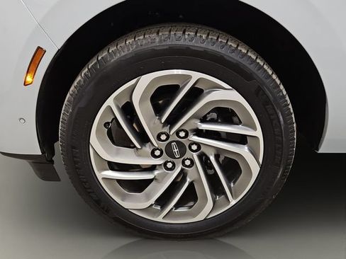 Used 2025 Lincoln Navigator L Reserve AWD/4WD image 29