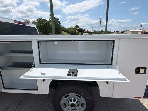 New 2026 GMC Sierra 2500 Pro w/ Convenience Package AWD/4WD image 16