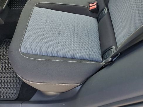 Certified 2025 Volkswagen Taos S FWD image 13