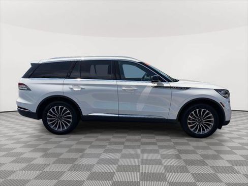 Used 2024 Lincoln Aviator Reserve w/ Elements Package Plus AWD/4WD image 5