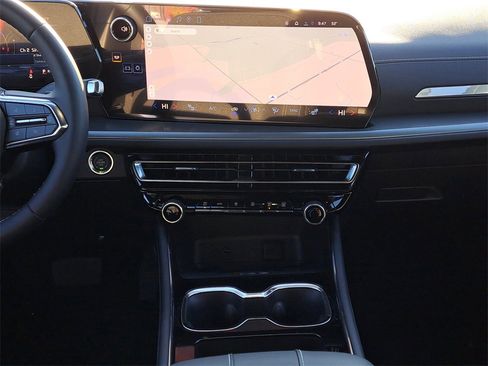 New 2026 Chevrolet Traverse LT w/ LPO, Floor Liner Package image 24