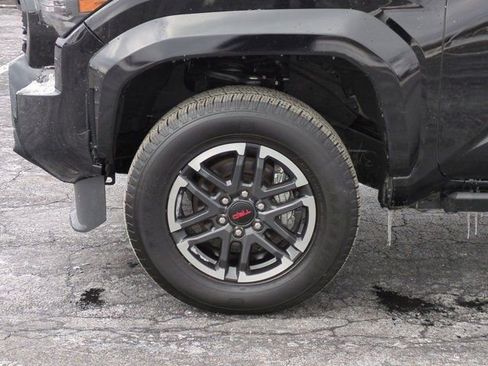 Certified 2025 Toyota Tacoma TRD Sport w/ TRD Sport Premium Package AWD/4WD image 8