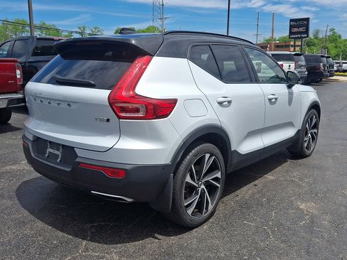 Used 2020 Volvo XC40 T5 R-Design w/ Protection Package AWD/4WD image 6