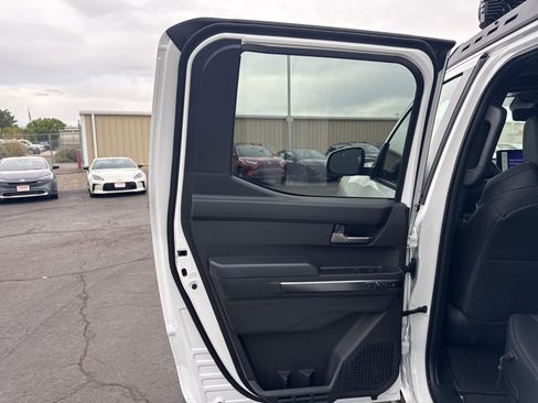 New 2025 Toyota Tacoma TRD Off-Road image 32