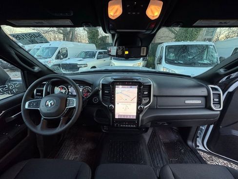 Used 2025 RAM 5500 2WD Regular Cab image 14